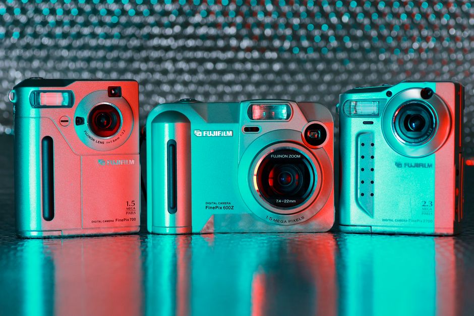 Gen Z Rewinds to Retro Tech: A 2026 Revival featured 1781577489