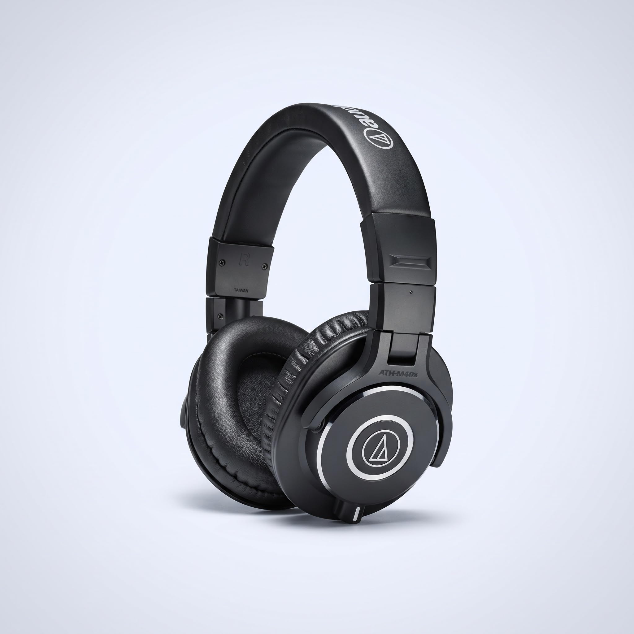 ATH M40X product photo